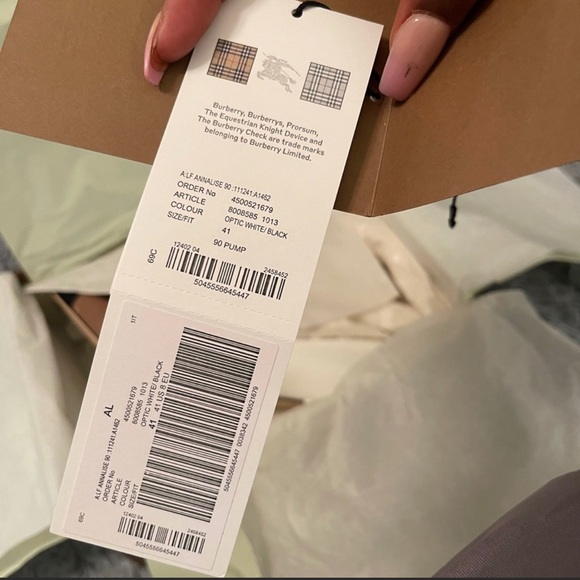 Burberry Heels - Picture 5 of 7